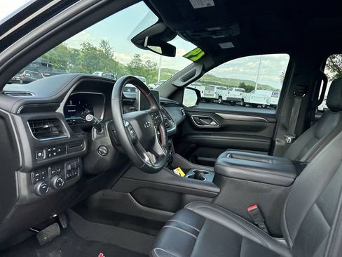 Used 2024 Chevrolet Suburban RST w/ Luxury Package AWD/4WD image 22