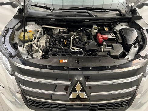 Used 2025 Mitsubishi Outlander SE AWD/4WD image 79