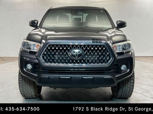 Used 2019 Toyota Tacoma TRD Off-Road AWD/4WD image 8