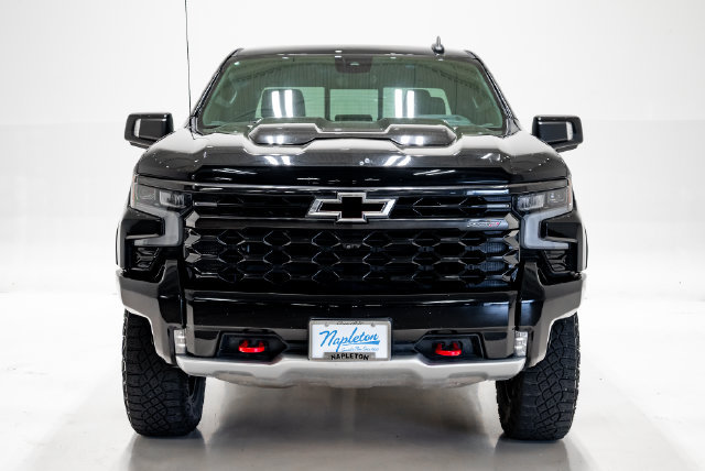 Used 2022 Chevrolet Silverado 1500 ZR2 w/ Technology Package AWD/4WD image 4