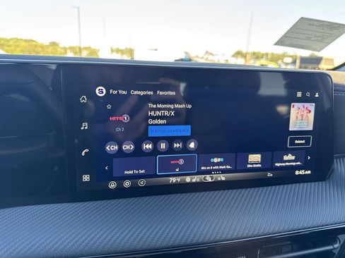 New 2026 Nissan Kicks SR w/ SR Premium Package image 16