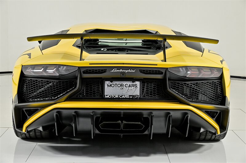 Used 2017 Lamborghini Aventador LP 750-4 Superveloce AWD/4WD image 17