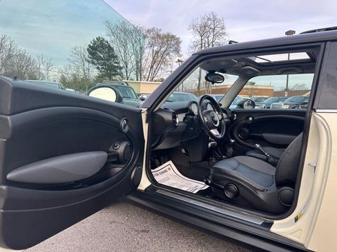 Used 2009 MINI Cooper Hardtop image 11