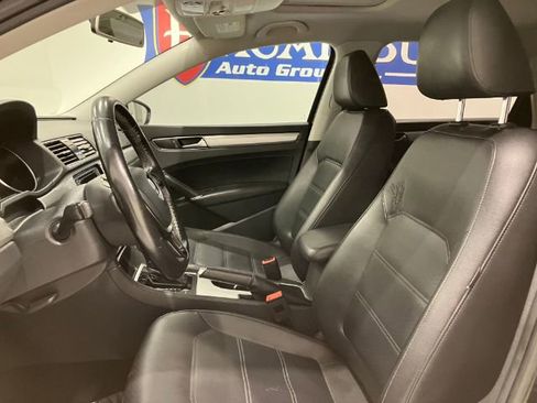 Used 2019 Volkswagen Passat 2.0T Wolfsburg image 22