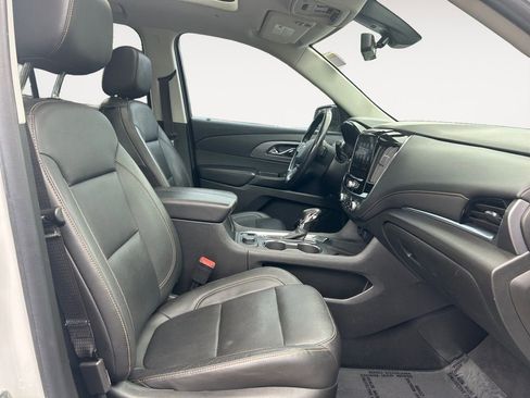 Used 2021 Chevrolet Traverse Premier w/ Redline Edition FWD image 25