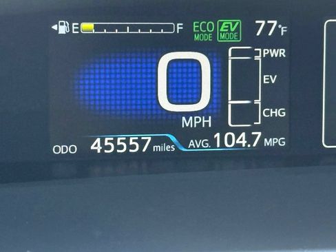 Certified 2022 Toyota Prius Prime Limited FWD image 34