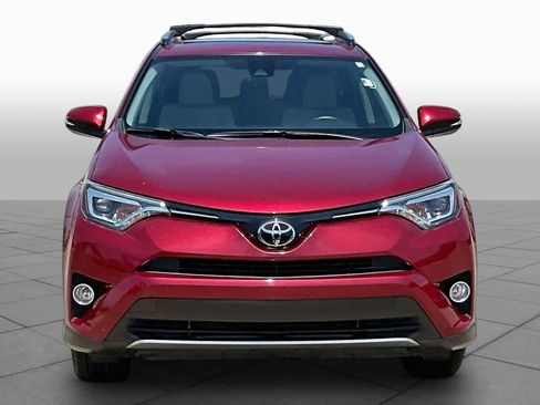 Used 2018 Toyota RAV4 Limited FWD image 4