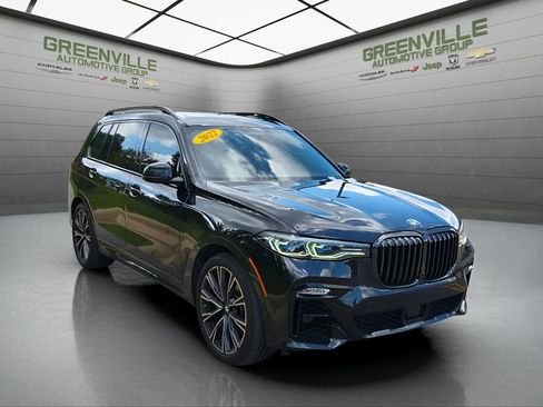 Used 2022 BMW X7 M50i image 8