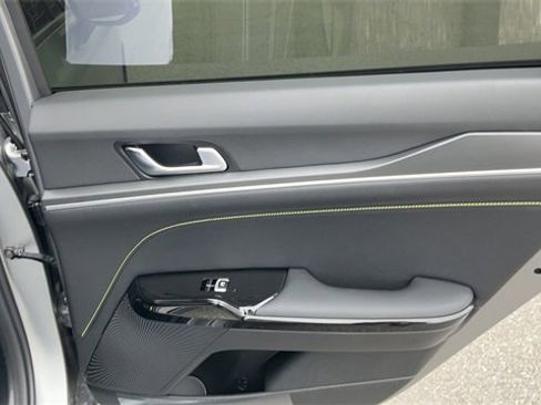 Certified 2025 Kia K5 GT image 19