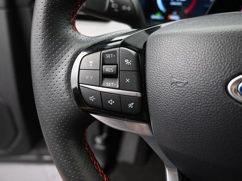Used 2025 Ford Explorer ST-Line AWD/4WD image 6
