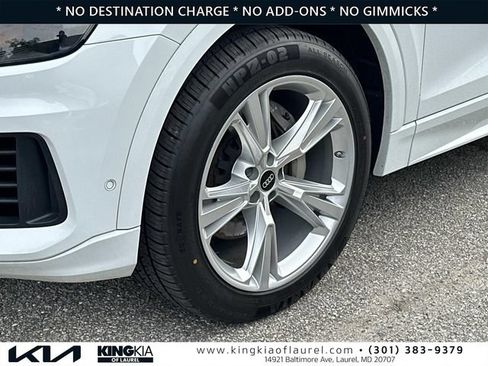 Used 2023 Audi Q8 Premium Plus AWD/4WD image 30