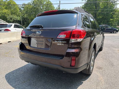 Used 2013 Subaru Outback 3.6R Limited w/ Special Appearance Pkg AWD/4WD image 13