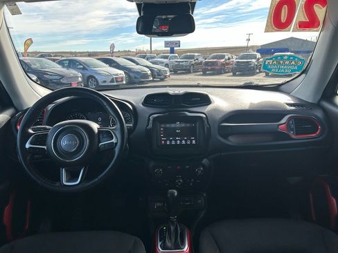 Used 2020 Jeep Renegade Trailhawk w/ Cold Weather Group image 11