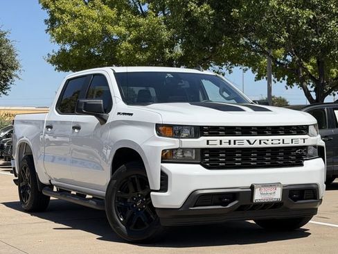 Used 2021 Chevrolet Silverado 1500 Custom w/ Rally Edition RWD image 2