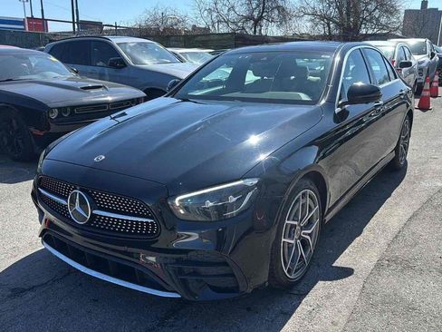 Used 2021 Mercedes-Benz E 350 4MATIC Sedan image 1