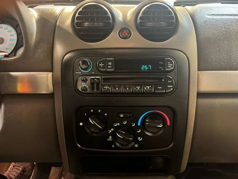 Used 2003 Jeep Liberty Renegade AWD/4WD image 14