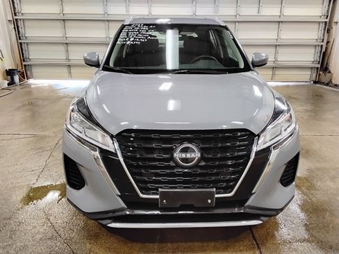 Used 2023 Nissan Kicks SV FWD image 7