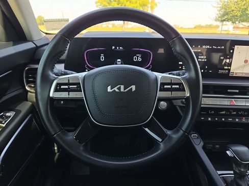 Certified 2024 Kia Telluride S w/ S Sunroof Package AWD/4WD image 22