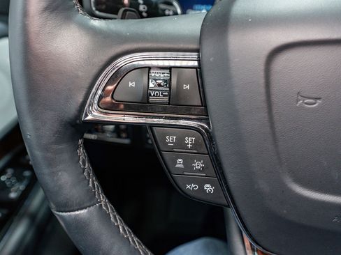 Used 2024 Lincoln Navigator Reserve w/ Equipment Group 201A image 28