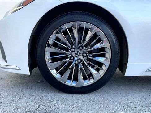 Used 2022 Lexus LS 500 w/ Luxury Package RWD image 8