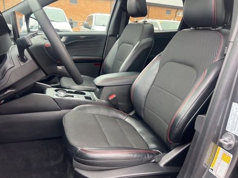 Certified 2023 Ford Escape ST-Line w/ Tech Pack #1 image 17