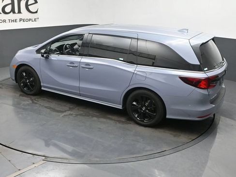 Used 2023 Honda Odyssey Sport image 42