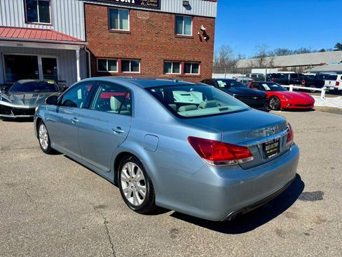 Used 2011 Toyota Avalon Limited image 6