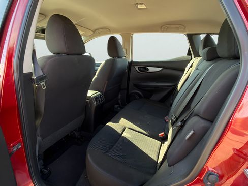 Used 2020 Nissan Rogue Sport S w/ Appearance Package FWD image 17