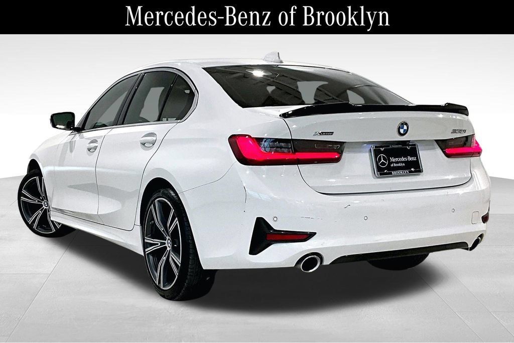 Used 2021 BMW 330i xDrive Sedan w/ Convenience Package AWD/4WD image 11