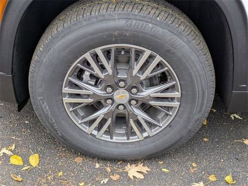 New 2026 Chevrolet Traverse LT w/ Driver Confidence Package image 32