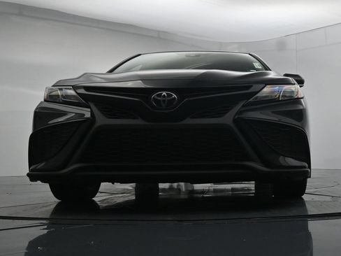 Used 2024 Toyota Camry SE FWD image 19