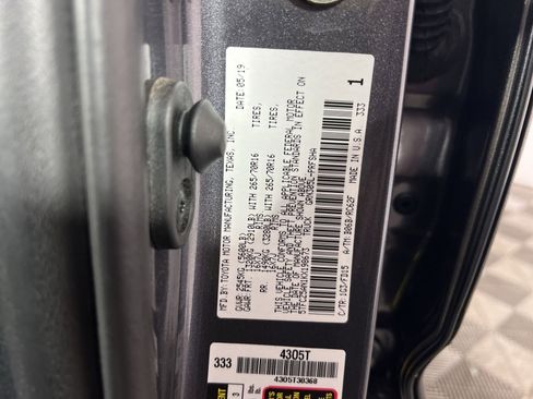 Used 2019 Toyota Tacoma TRD Off-Road image 29