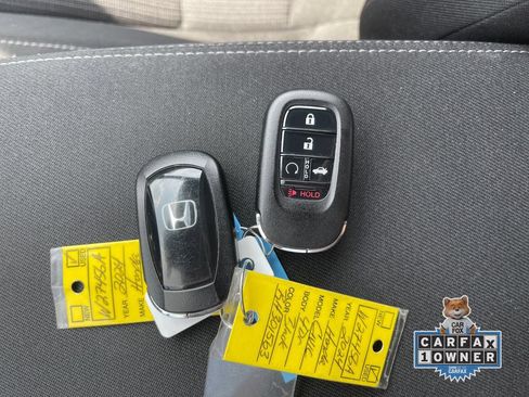 Certified 2024 Honda Civic EX image 28
