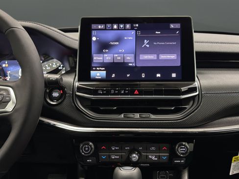 New 2026 Jeep Compass Latitude AWD/4WD image 11