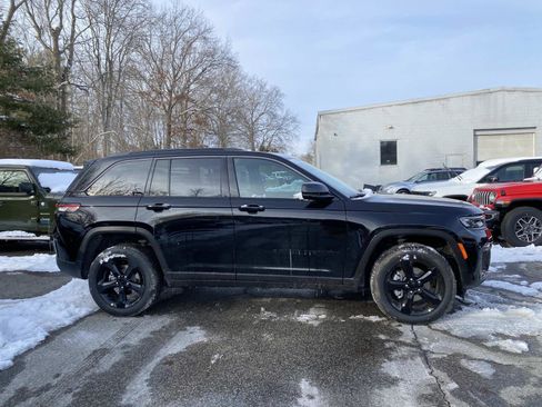 New 2026 Jeep Grand Cherokee Limited w/ Limited Altitude Package image 2