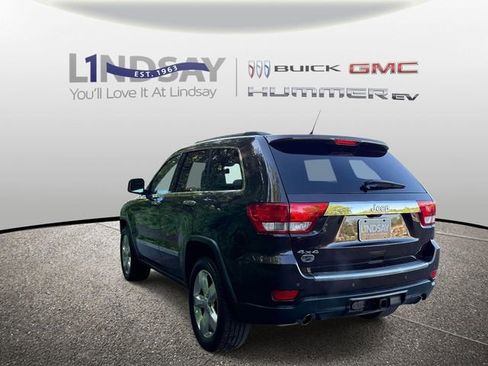 Used 2013 Jeep Grand Cherokee Overland Summit AWD/4WD image 4