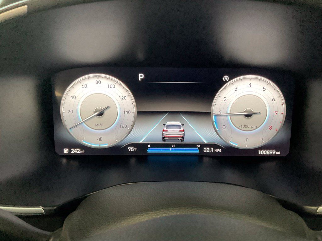 Used 2022 Hyundai Santa Fe Limited FWD image 15