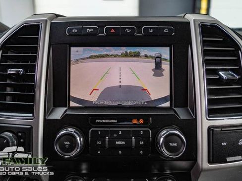 Used 2020 Ford F250 Lariat AWD/4WD image 18