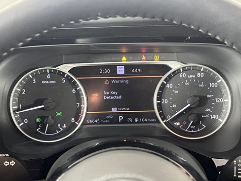 Used 2022 Nissan Pathfinder SL w/ SL Premium Package image 13