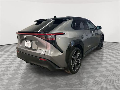 Used 2023 Toyota bZ4X Limited image 3