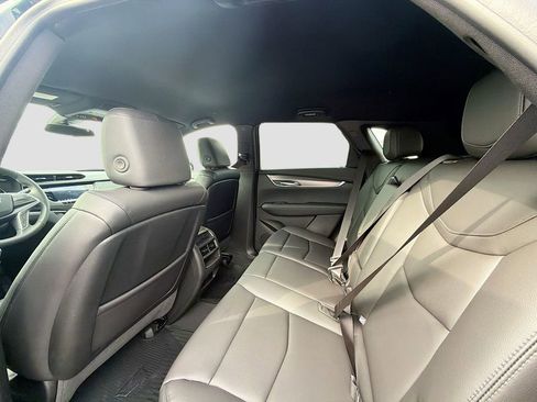 New 2026 Cadillac XT5 Luxury image 24