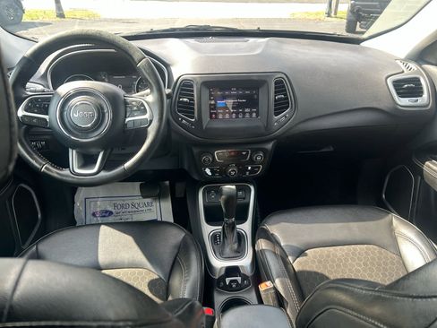 Used 2018 Jeep Compass Latitude w/ Popular Equipment Group image 12