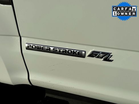 Used 2022 Ford F250 Lariat w/ Lariat Value Package image 3