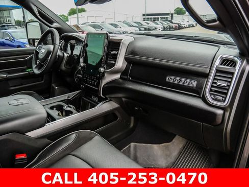 Used 2025 RAM 3500 Laramie AWD/4WD image 17