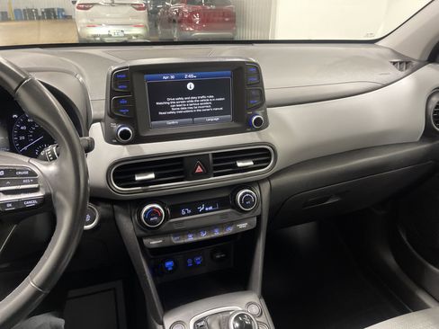 Used 2019 Hyundai Kona Limited AWD/4WD image 30