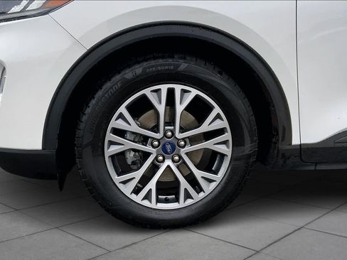 Certified 2022 Ford Escape SEL image 10