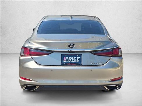 Used 2019 Lexus ES 350 w/ Premium Package FWD image 7