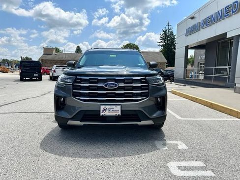 Certified 2025 Ford Explorer Active w/ Active Comfort Package AWD/4WD image 4