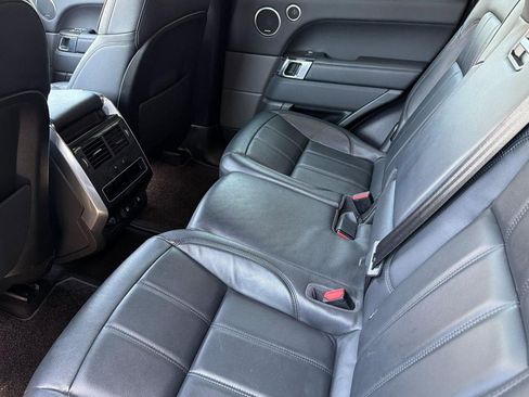 Used 2019 Land Rover Range Rover Sport SE AWD/4WD image 30