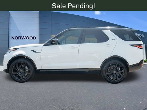 Certified 2025 Land Rover Discovery Dynamic SE AWD/4WD image 7